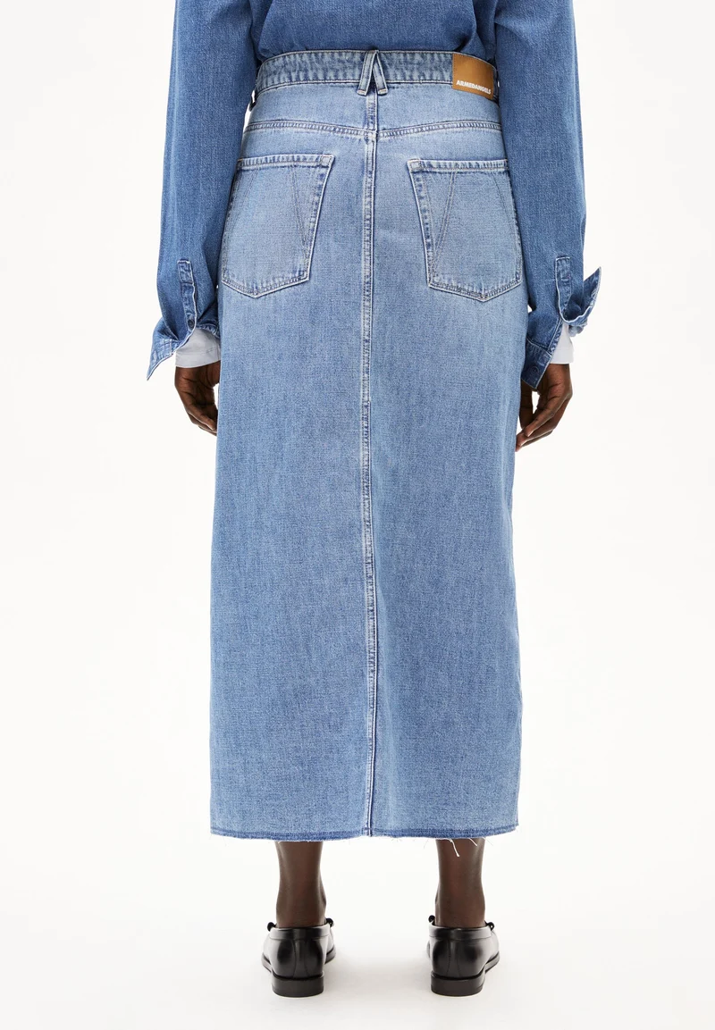 KITAARI DEMI | indigo pebbles