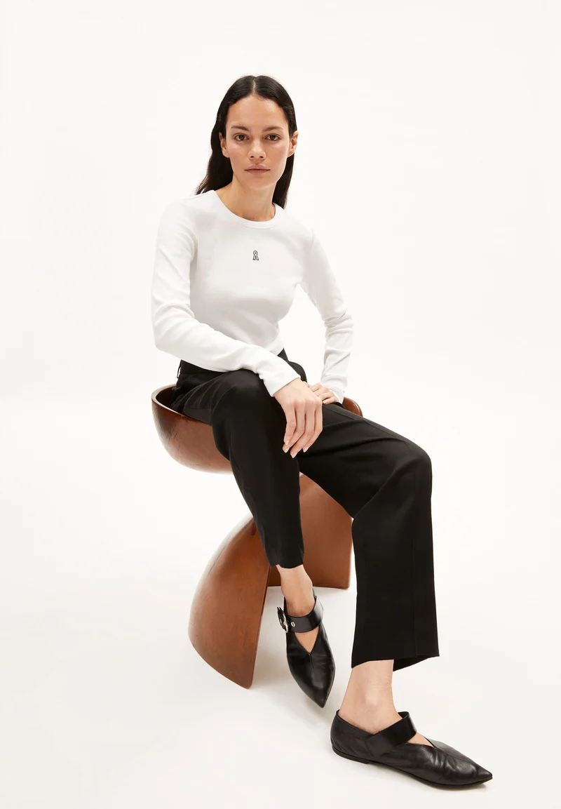 JAALITAA LOGO | white