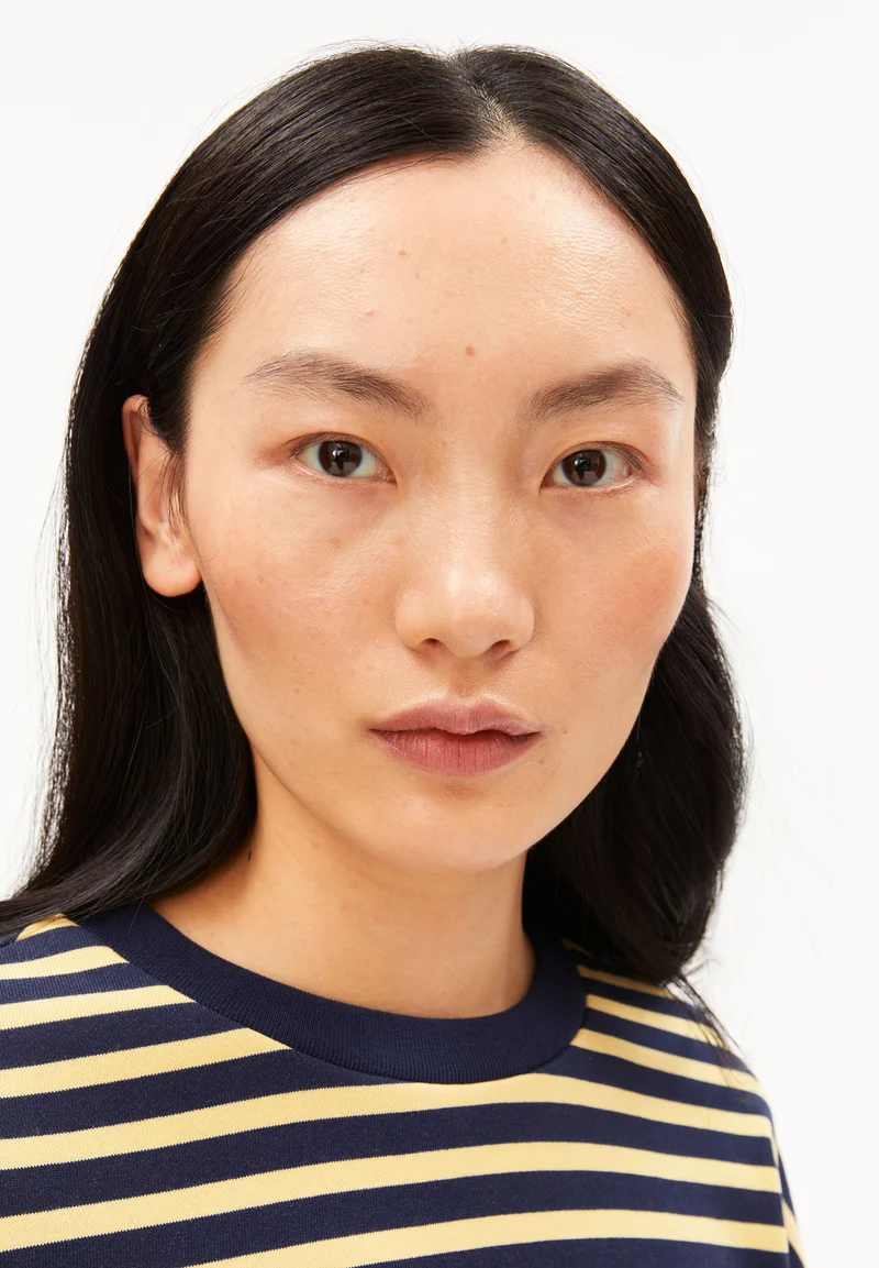 FRANKAA MAARLEN GESTREIFTES SWEATSHIRT | golden hay-tinted navy