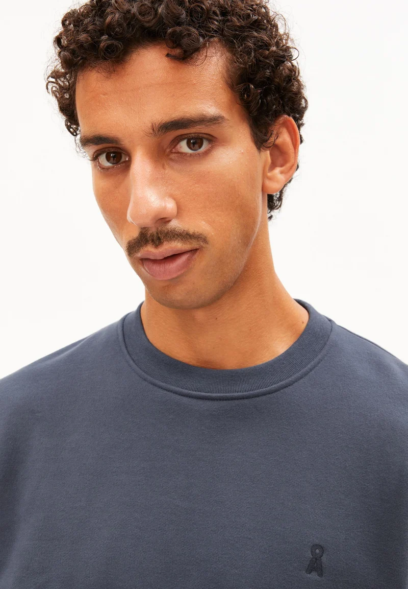 BAARO FLEECE SWEATSHIRT | moonshadow