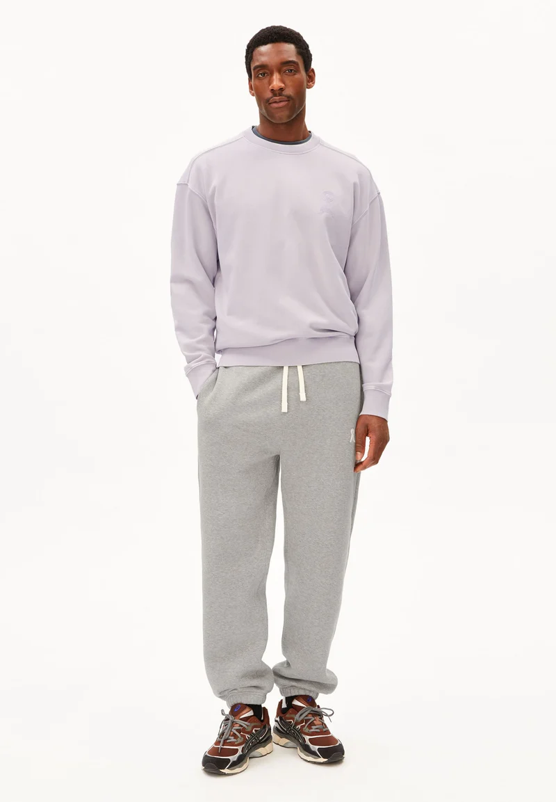 ICONIC Å GMT DYE SWEATSHIRT | moonlit lilac washed