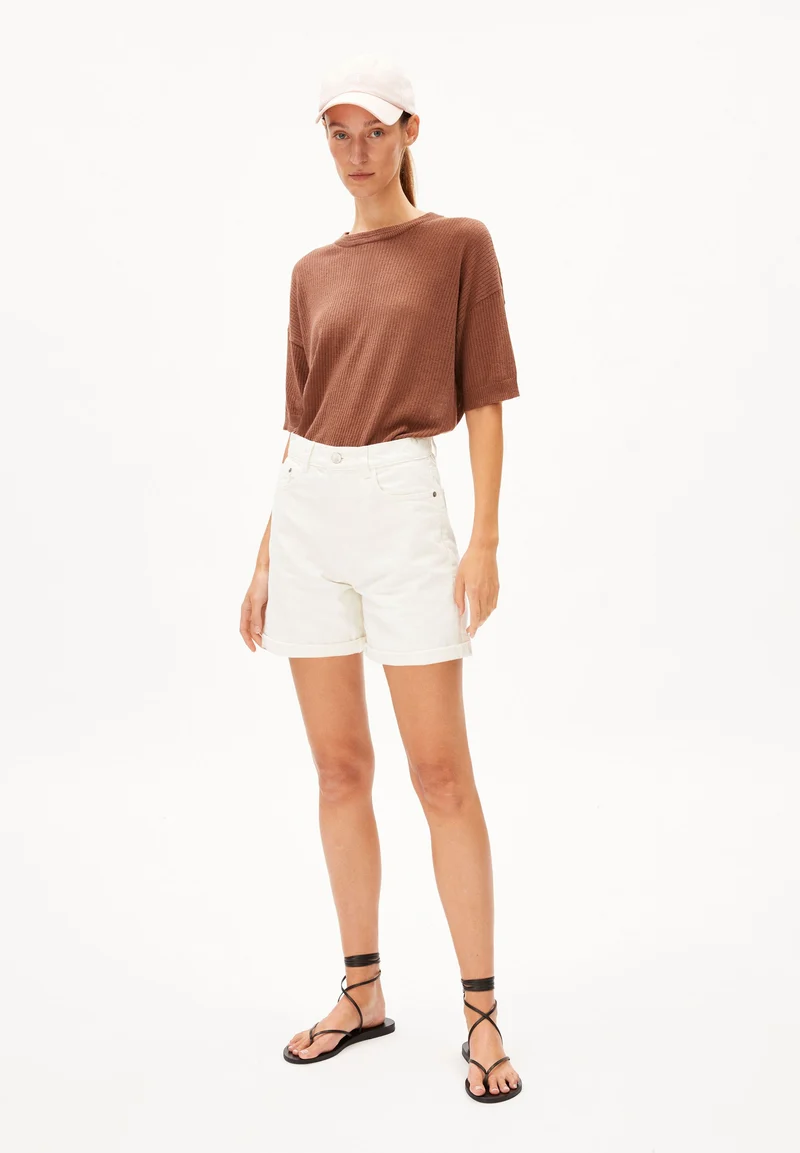 SHEAARI GMT DYE | white