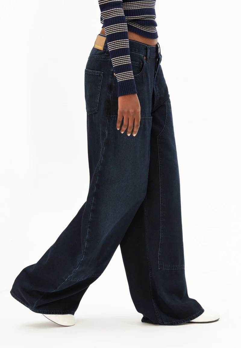 AALTHEA MID WAIST BARREL JEANS | fluid ink