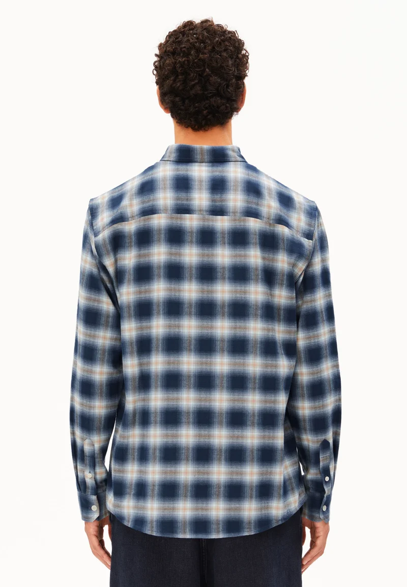 BAUMWOLL-KARO LANGARMHEMD | tinted navy