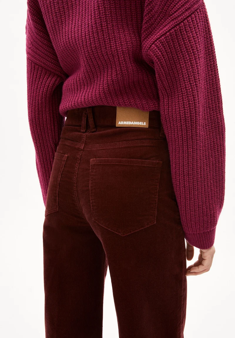 MURLIAA CORDUROY | cranberry juice