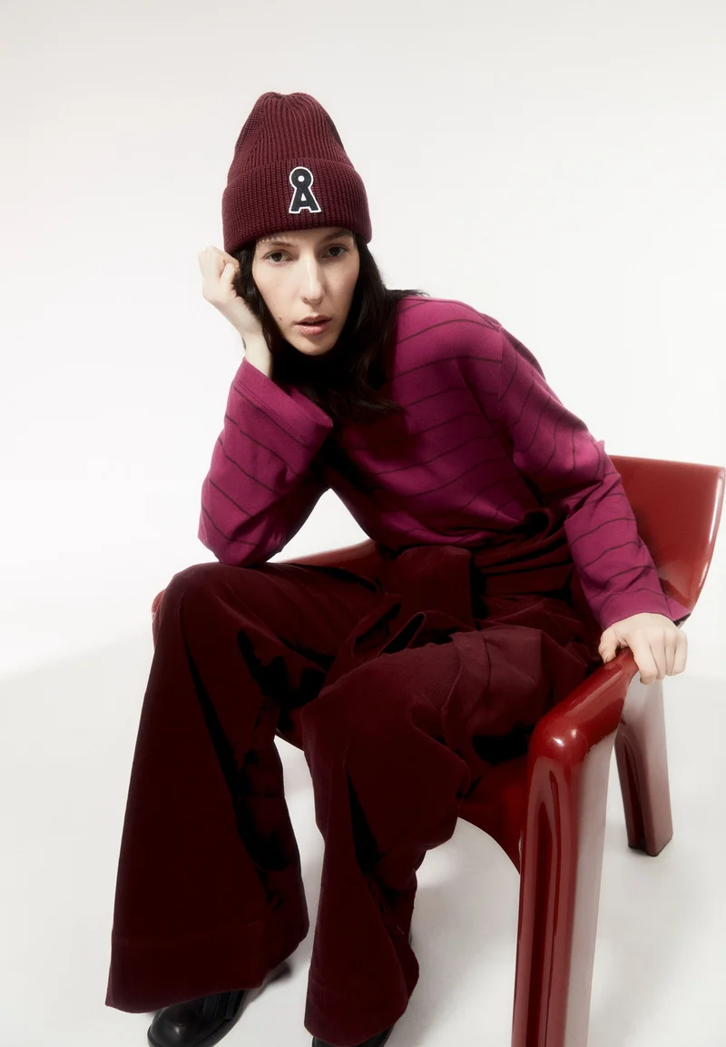 MURLIAA CORDUROY | cranberry juice