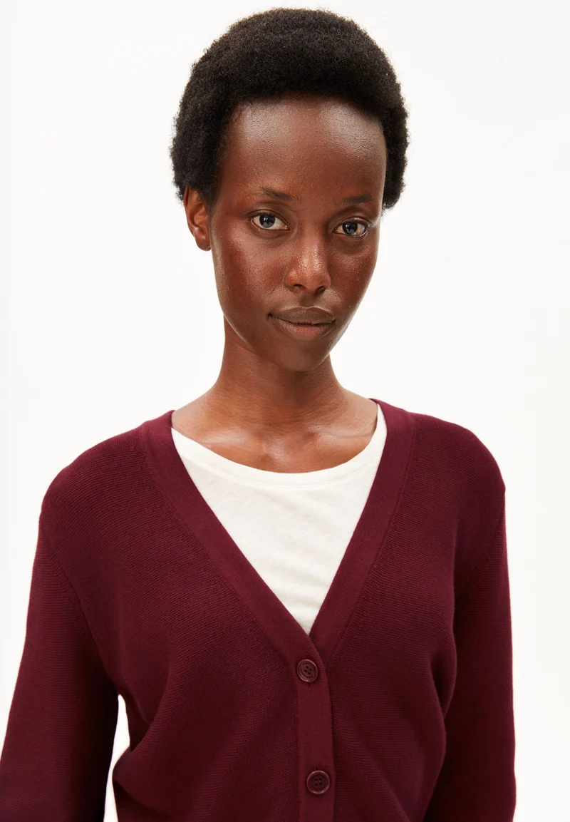 MENAAL LINKS LINKS CARDIGAN | velvet red