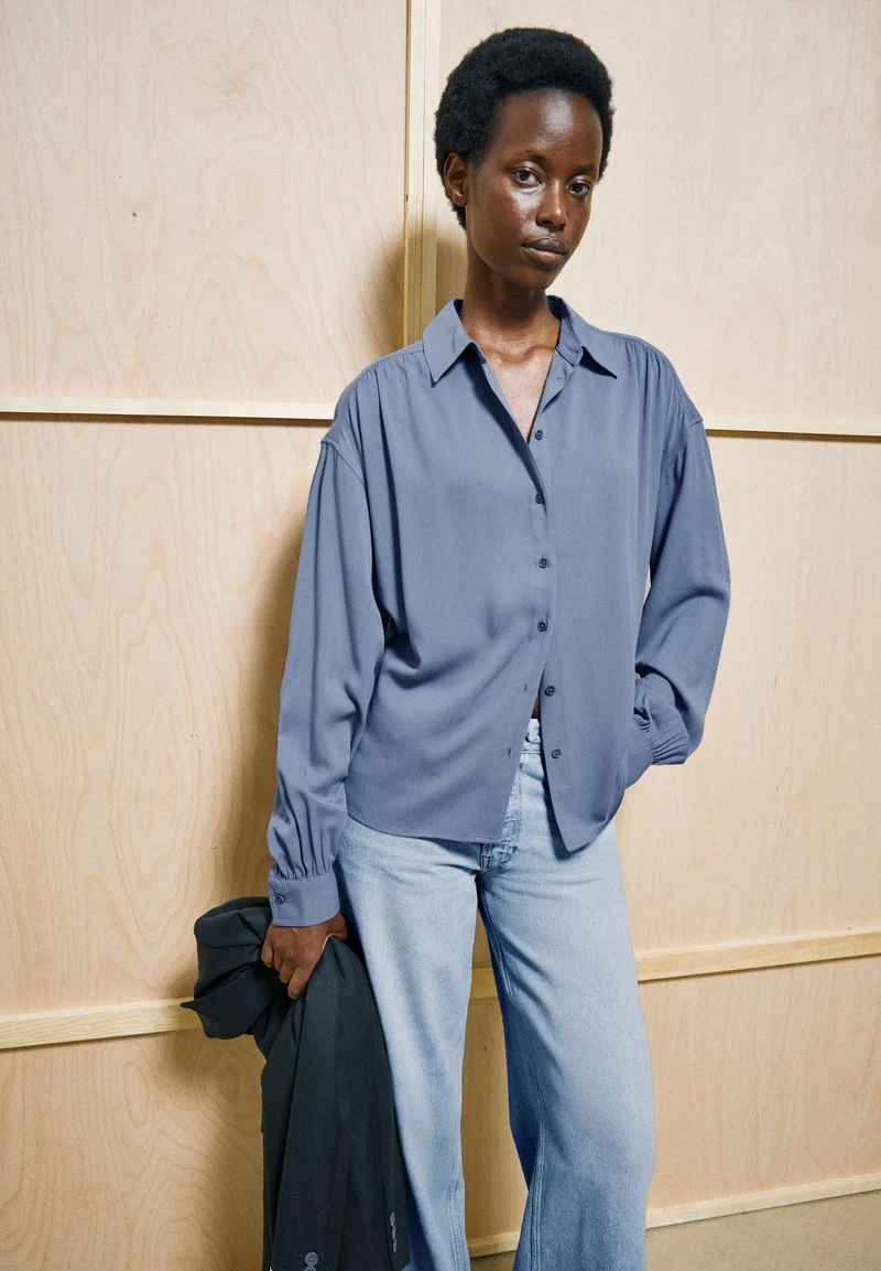 EFINARAA ECOVERO BLUSE | dusty moon