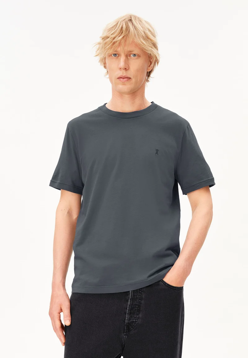 JAAMES T-SHIRT | moonshadow
