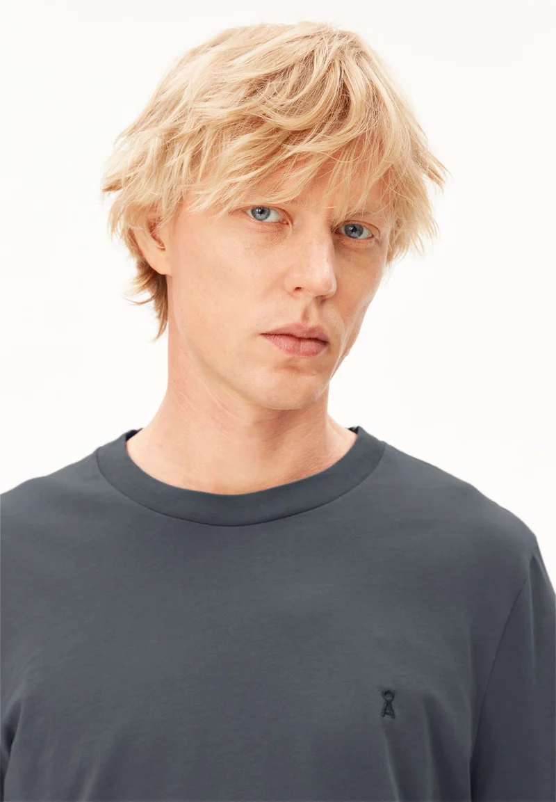 JAAMES T-SHIRT | moonshadow