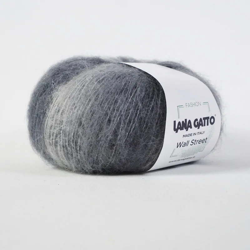 lana gatto Wall Street