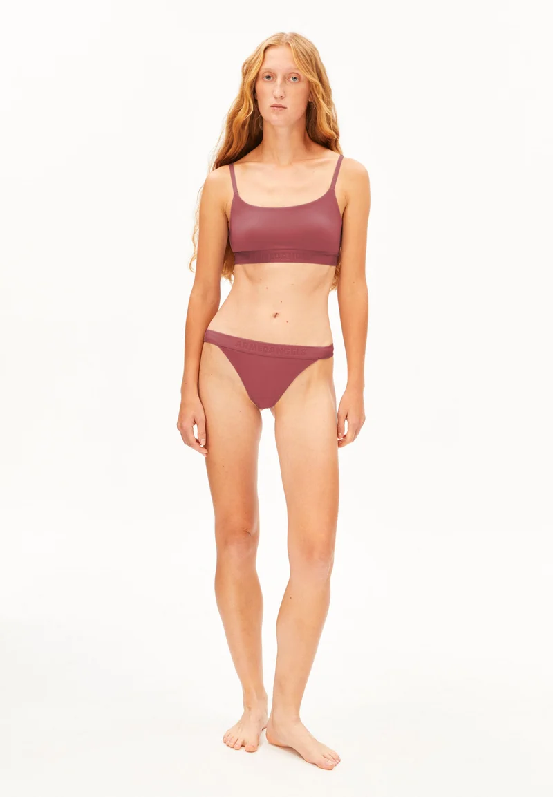 NABAA STRING | velvet ember