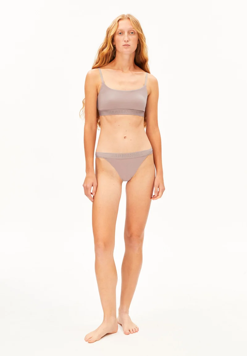 NABAA STRING | grey blush