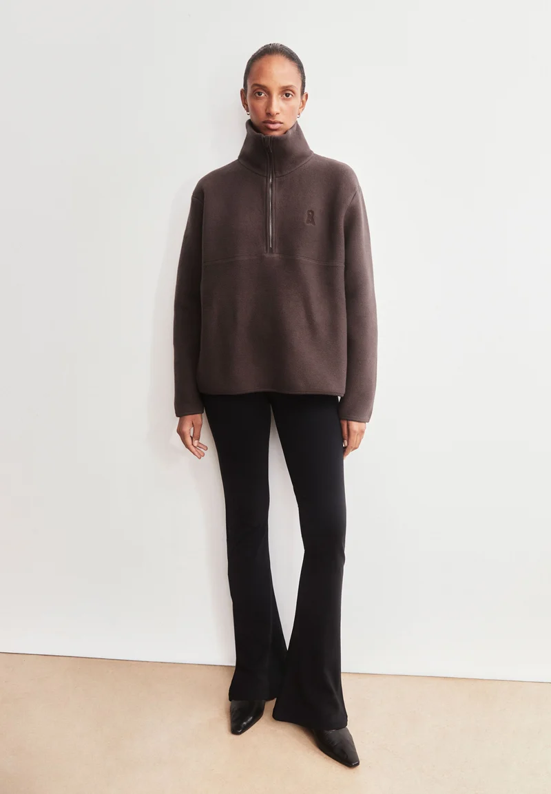 HAARLEENAA BAUMWOLL-FLEECE | claystone