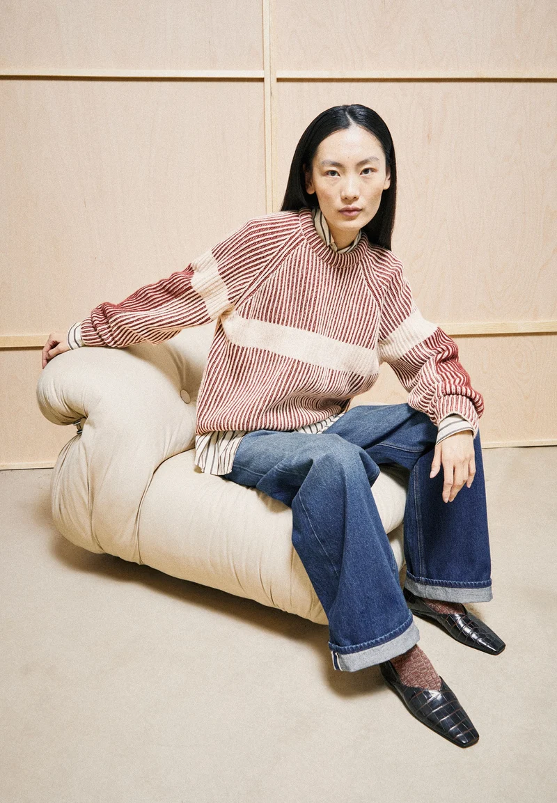 RIPP-STRICKPULLOVER MIT MUSTER | velvet red-oatmilk-honey melange