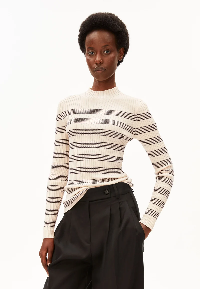 ALAANIA GESTREIFTER STRICKPULLOVER