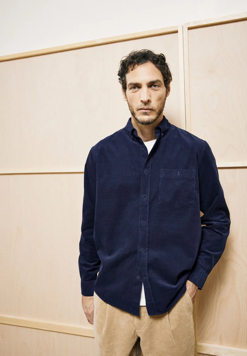 CORD-LANGARMHEMD | tinted navy