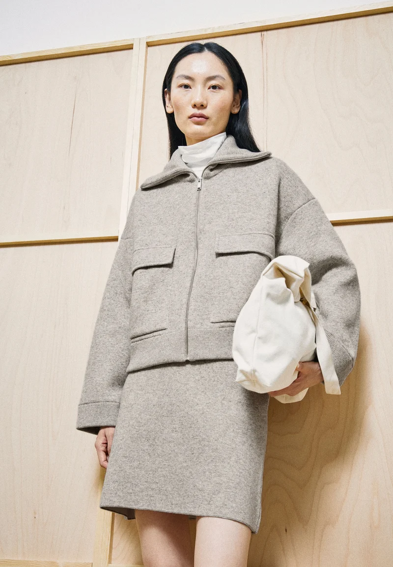 BAUMWOLL-WOLL STRICKJACKE | dark honey melange