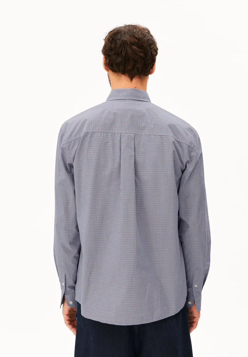 KARIERTES LANGARMHEMD | tinted navy