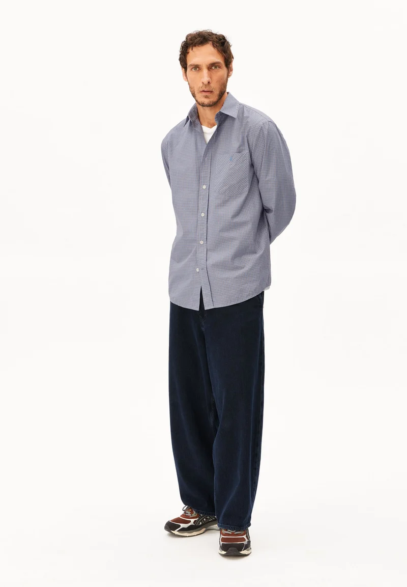 KARIERTES LANGARMHEMD | tinted navy