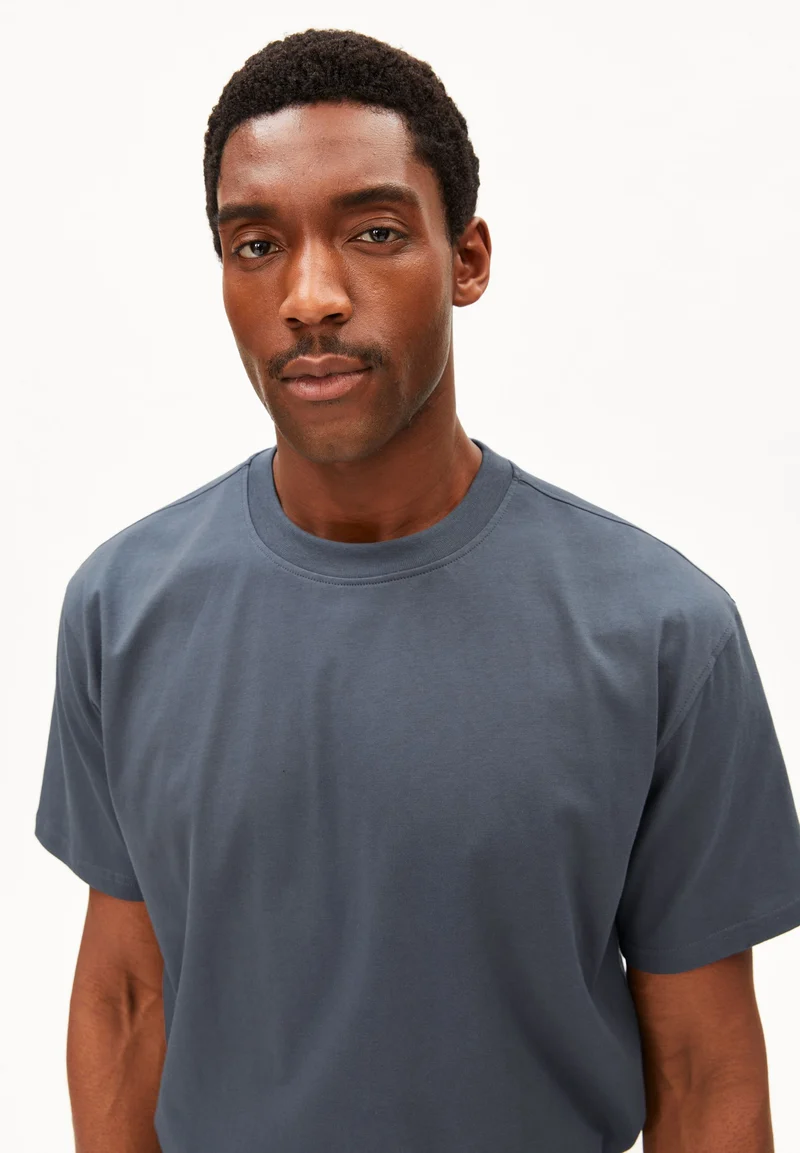 MAARKOS MID WEIGHT T-SHIRT | moonshadow
