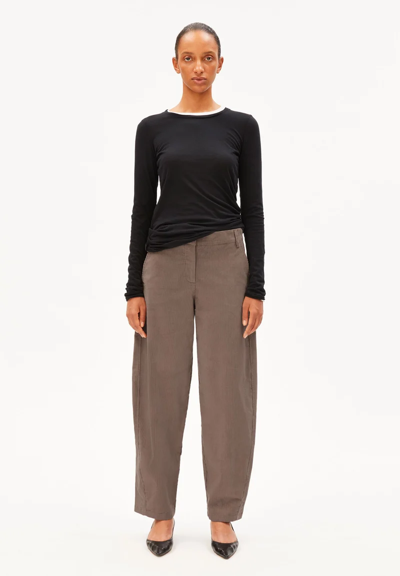 BARREL LEG CORDHOSE | walnut cream