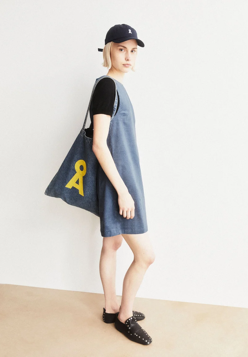 CORD-MINI-KLEID MIT RUNDHALS | dusty moon