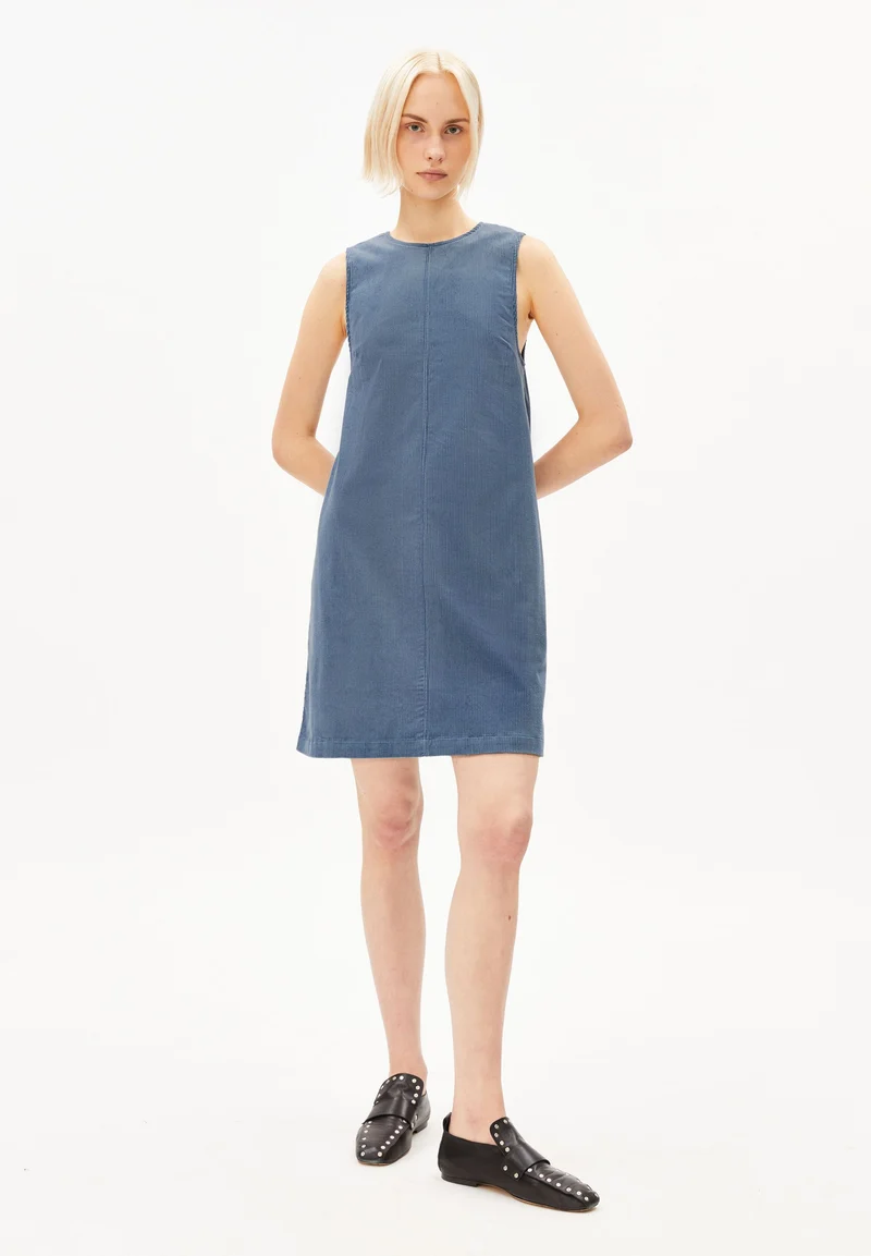 CORD-MINI-KLEID MIT RUNDHALS | dusty moon