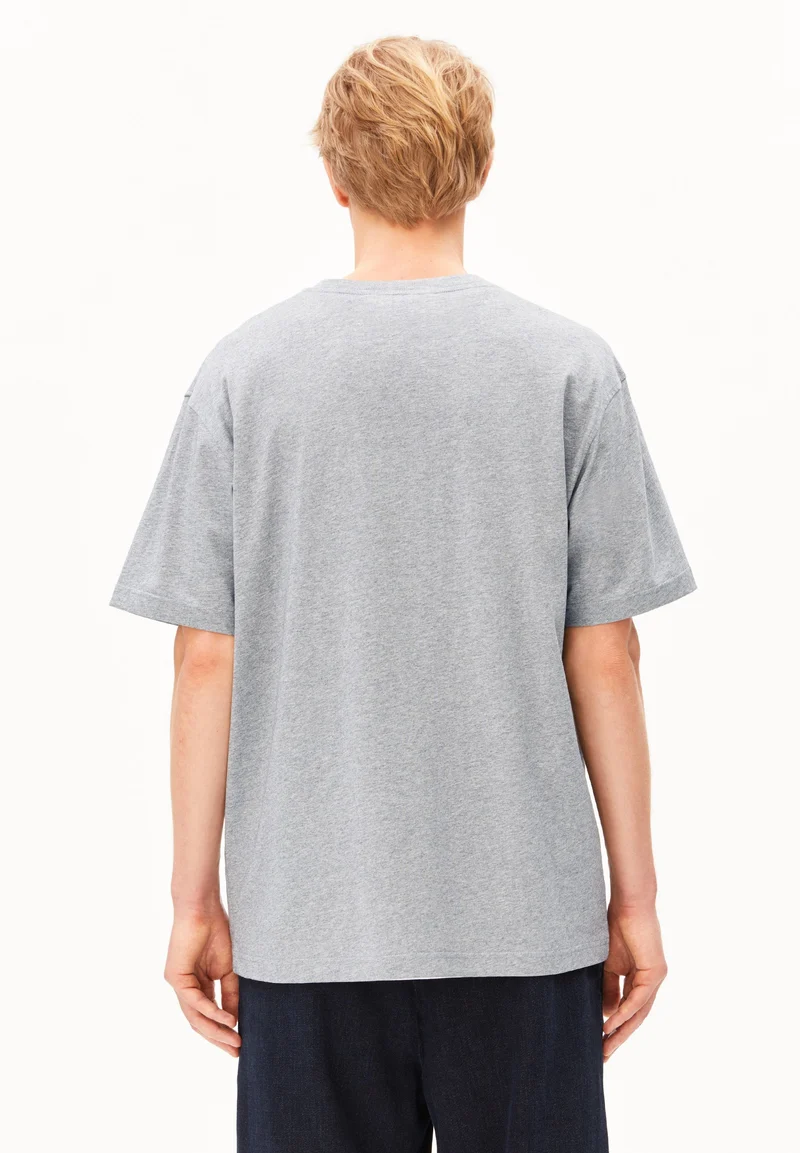 ICONIC Å MAARKOS MELANGE T-SHIRT | silver melange