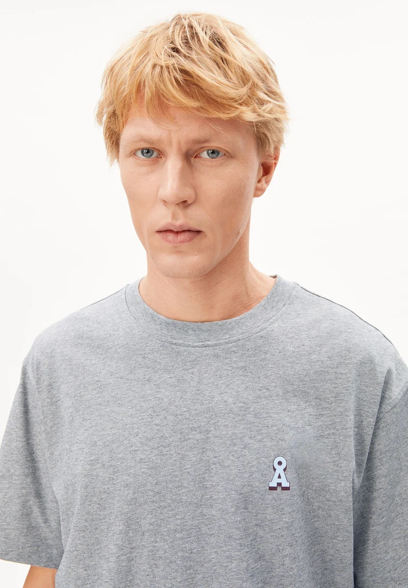 ICONIC Å MAARKOS MELANGE T-SHIRT | silver melange