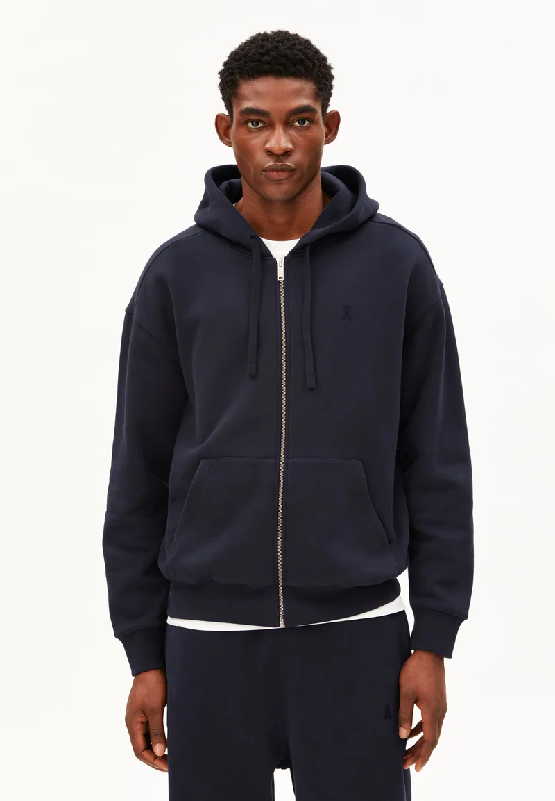 SAROMIAAN SWEATJACKE | night sky