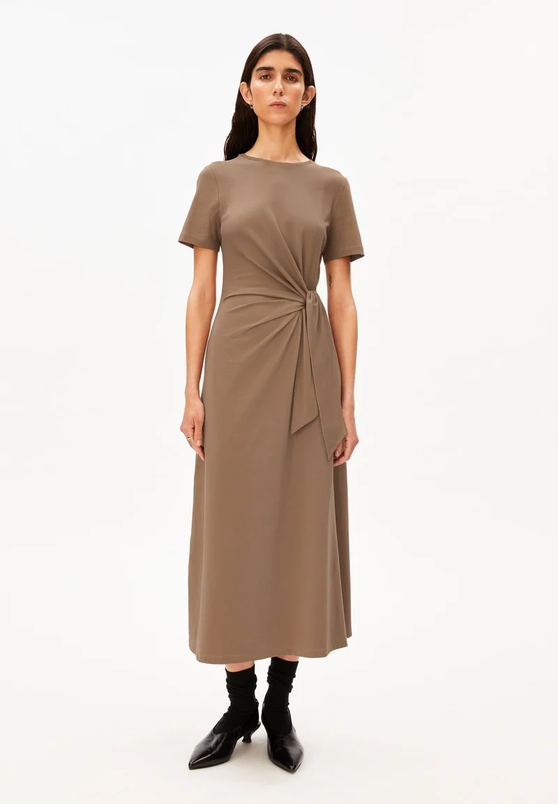 JELTAA JERSEY-KLEID | amberwood