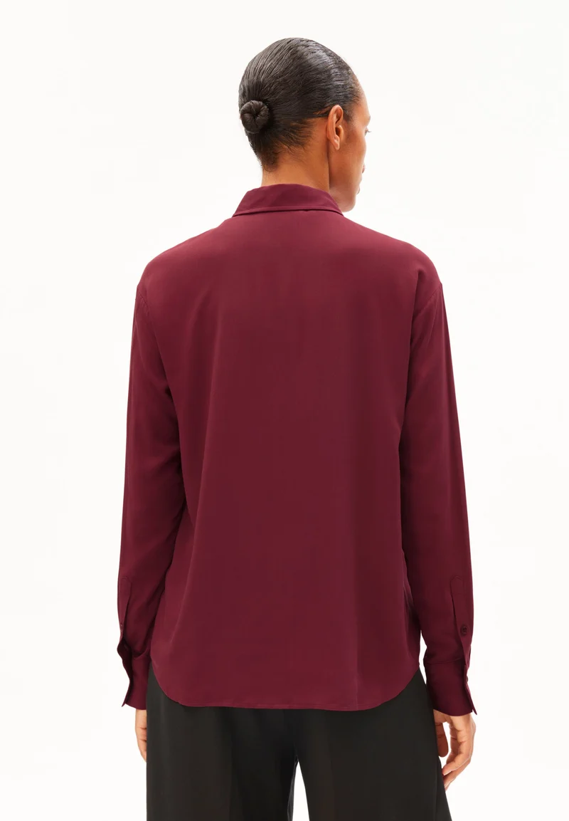 LARISAANA LANGARMBLUSE | velvet red