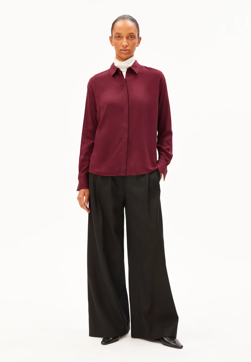 LARISAANA LANGARMBLUSE | velvet red
