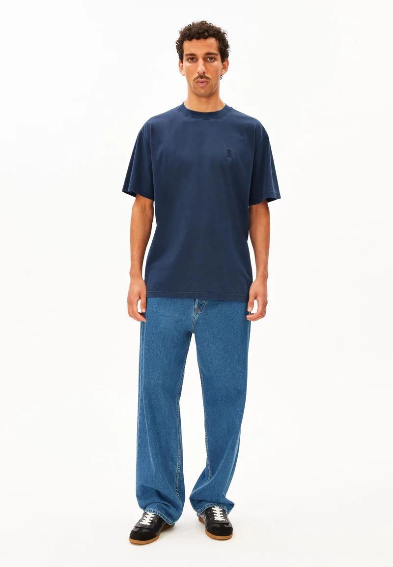 ICONIC Å MAARKOS GMT DYE T-SHIRT | tinted navy washed