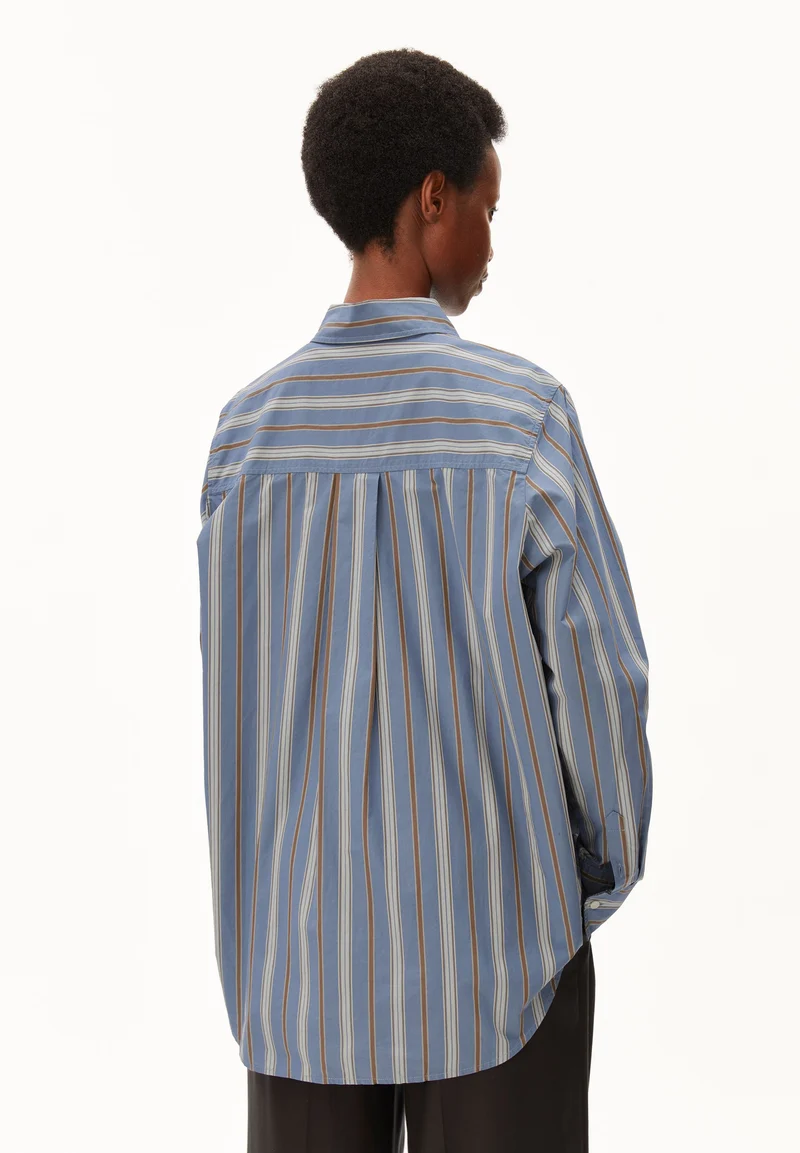GESTREIFTE WEITE BLUSE | dusty moon-amberwood