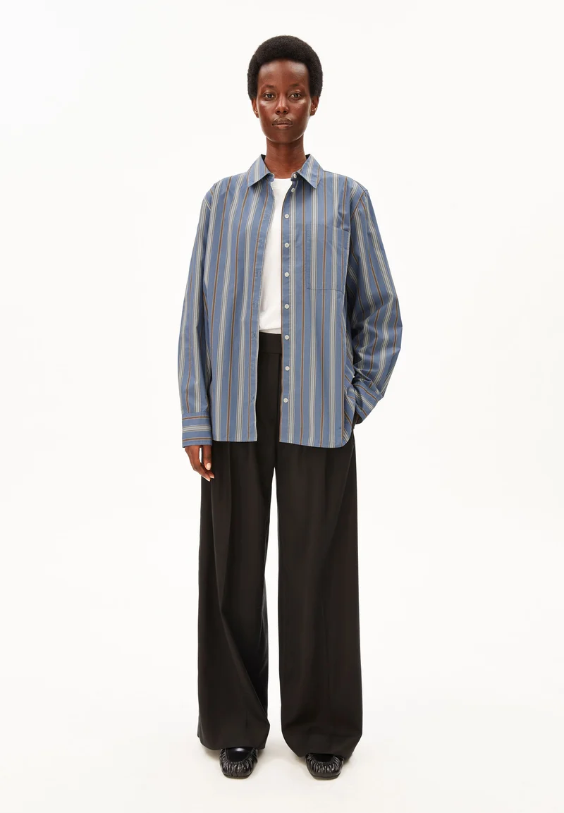 GESTREIFTE WEITE BLUSE | dusty moon-amberwood