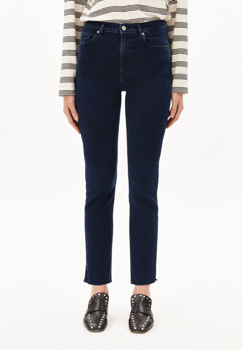 LEJAANI HIGH WAIST SLIM JEANS | gloaming
