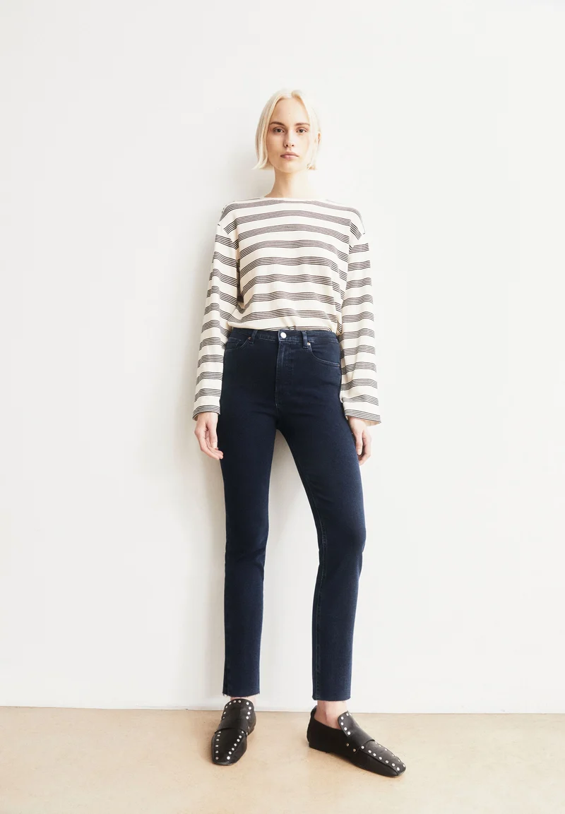 LEJAANI HIGH WAIST SLIM JEANS | gloaming