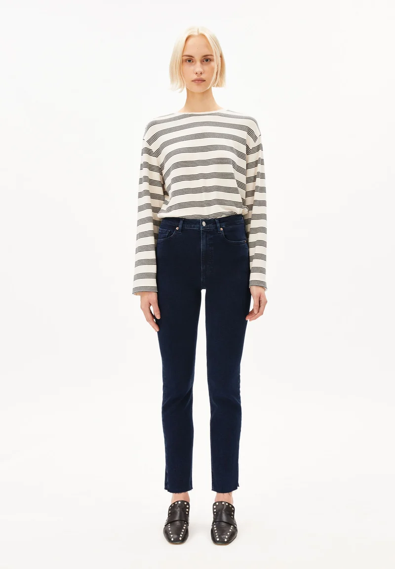 LEJAANI HIGH WAIST SLIM JEANS | gloaming