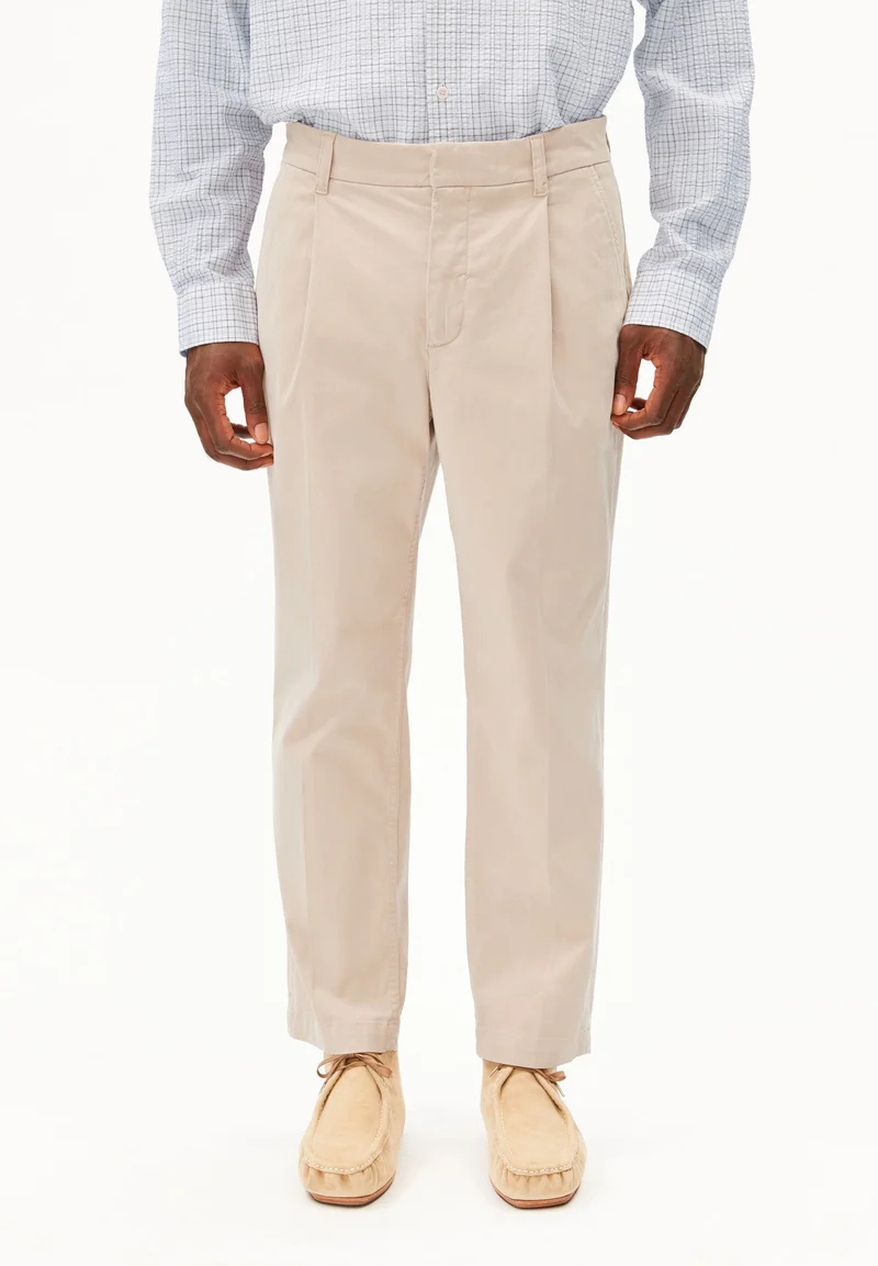 TAAMIR BUNDFALTEN-CHINOHOSE | sandstone