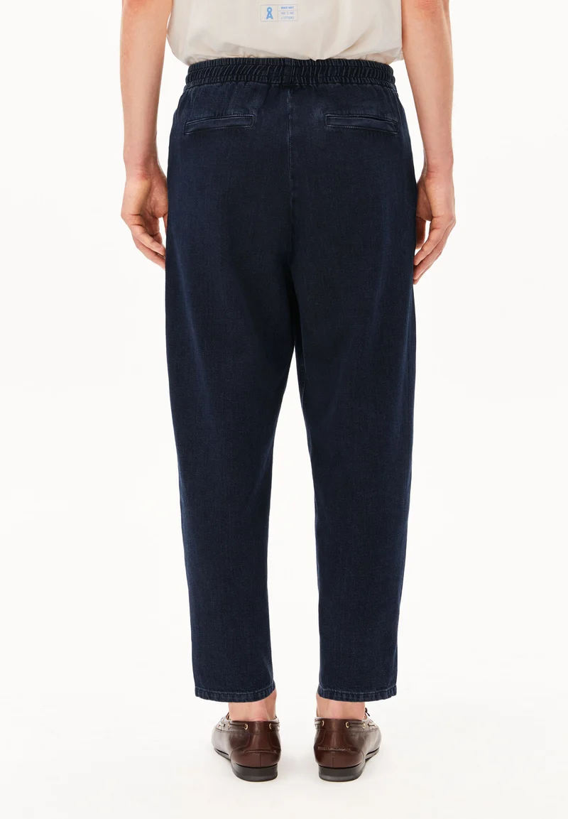 PULL-ON TAPERED JEANSHOSE | lolite