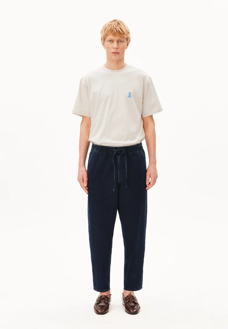 PULL-ON TAPERED JEANSHOSE | lolite