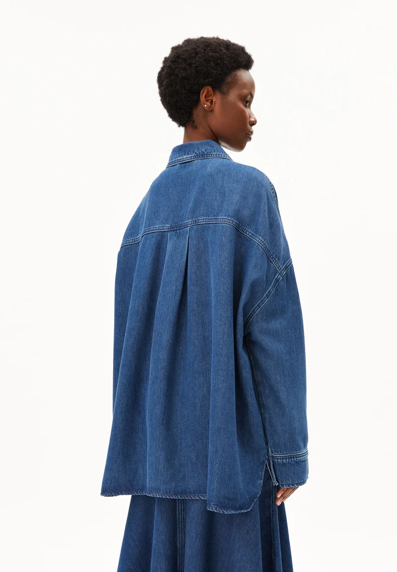 OVERSIZED JEANSBLUSE | bright blue