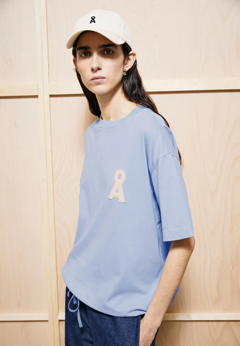T-SHIRT MIT KORDELZUG | soft blue