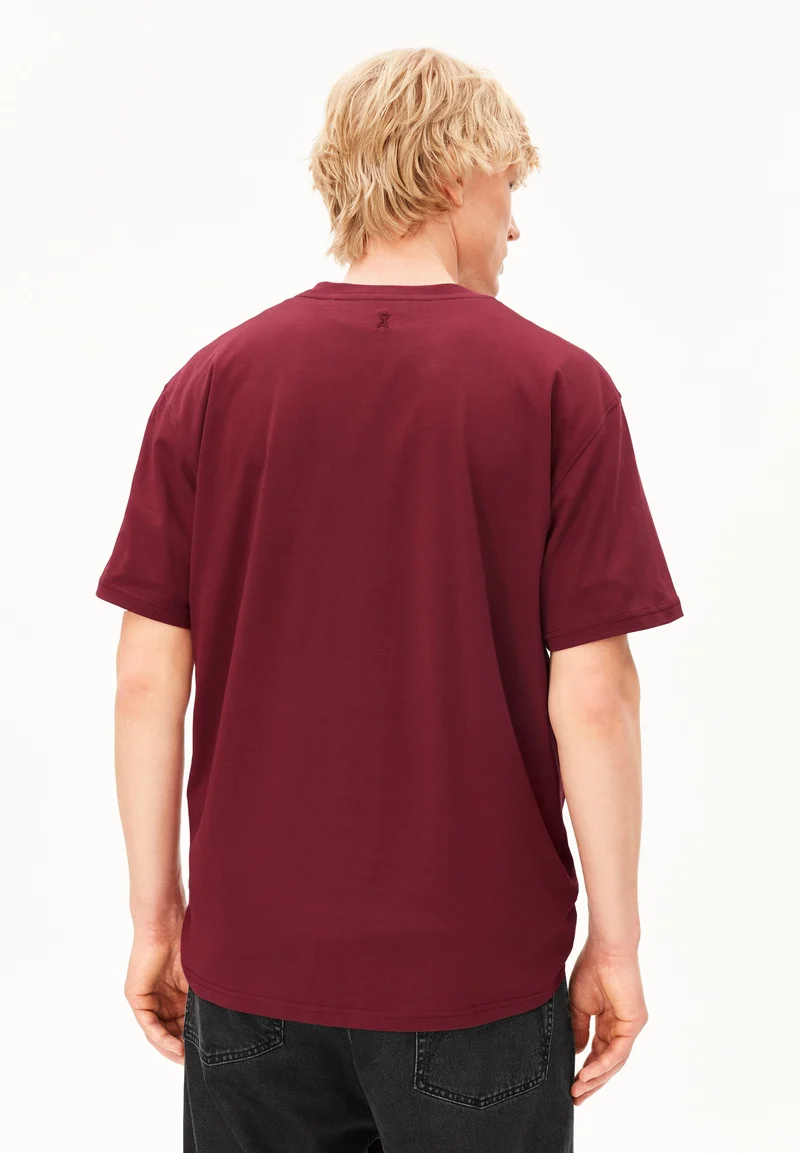 MAARKOS MID WEIGHT T-SHIRT | velvet red