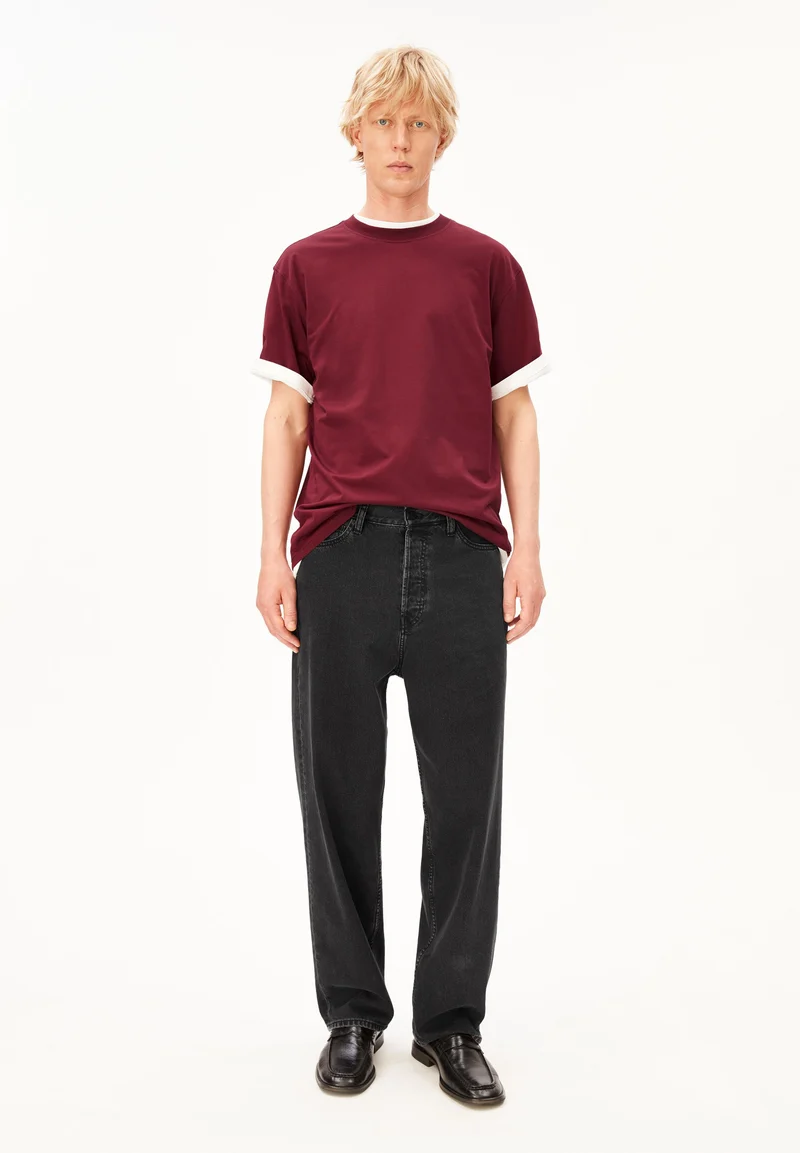 MAARKOS MID WEIGHT T-SHIRT | velvet red