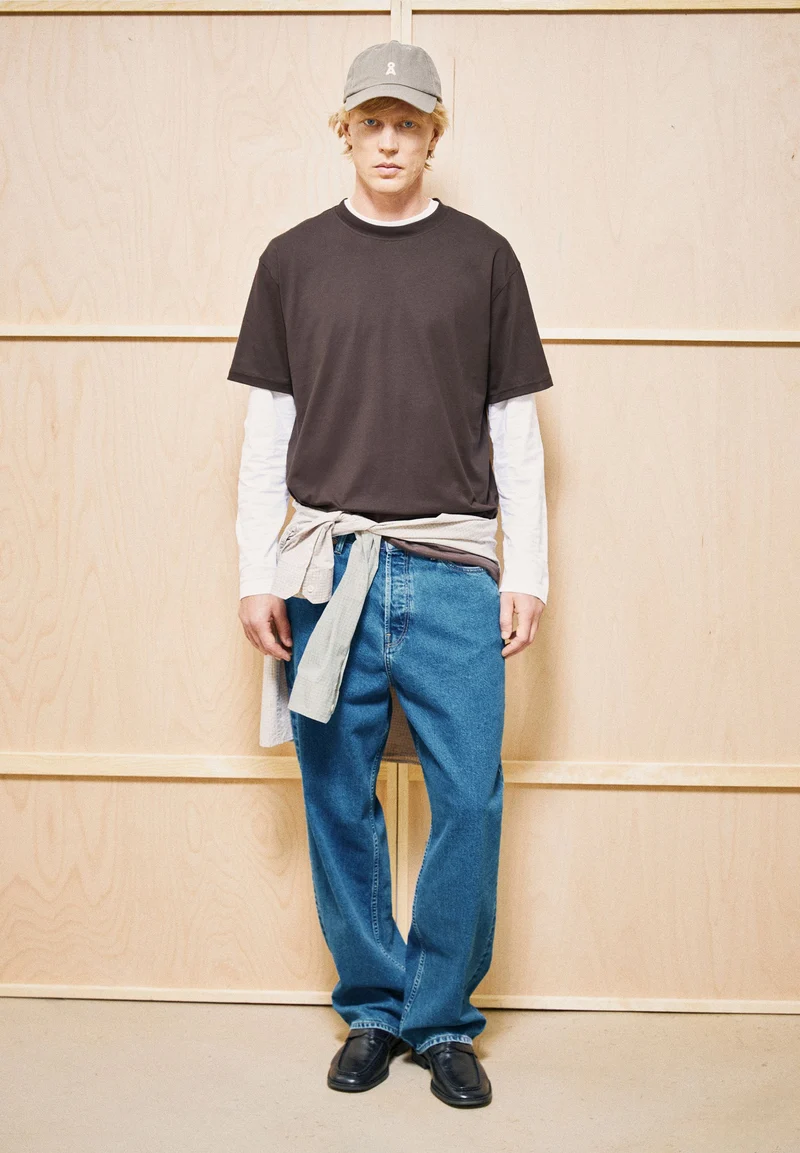 MAARKOS MID WEIGHT T-SHIRT | claystone
