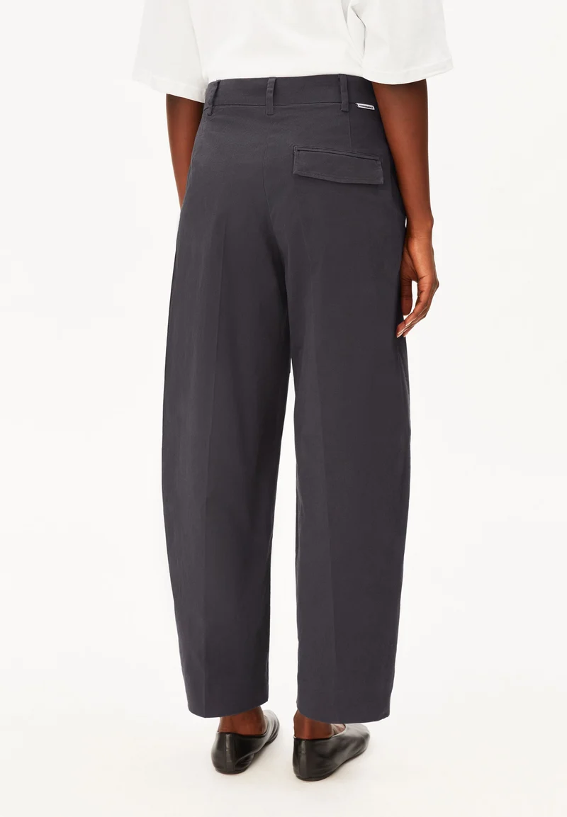BARREL LEG TWILLHOSE | dark steel