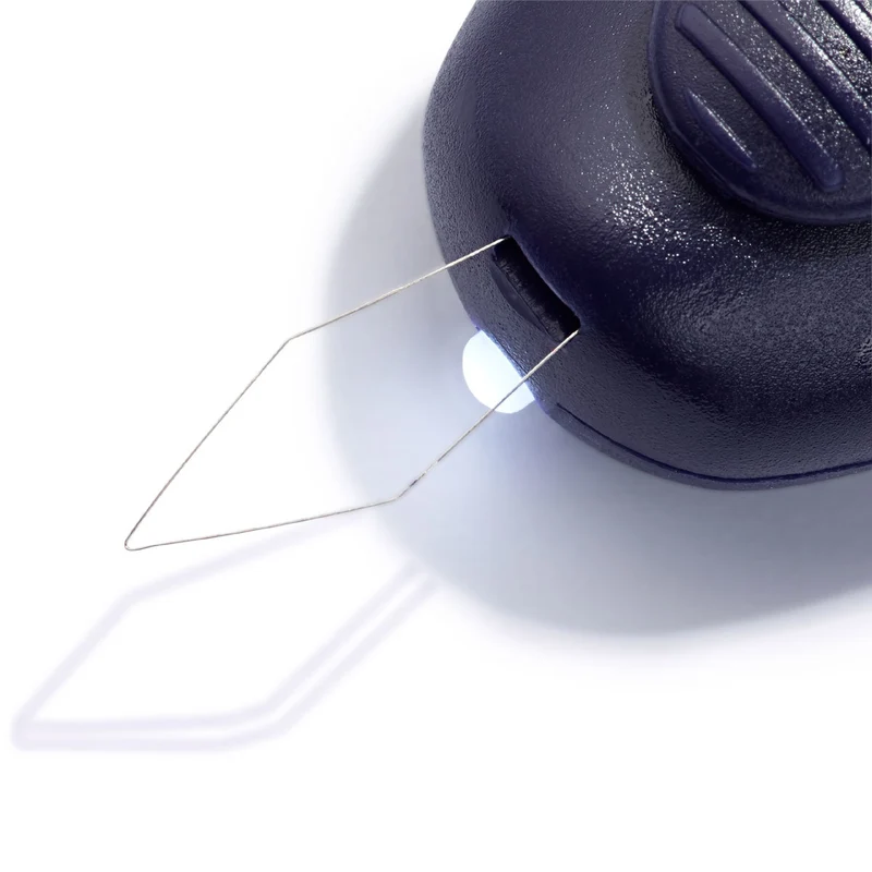 prym LED nadeleinfädler